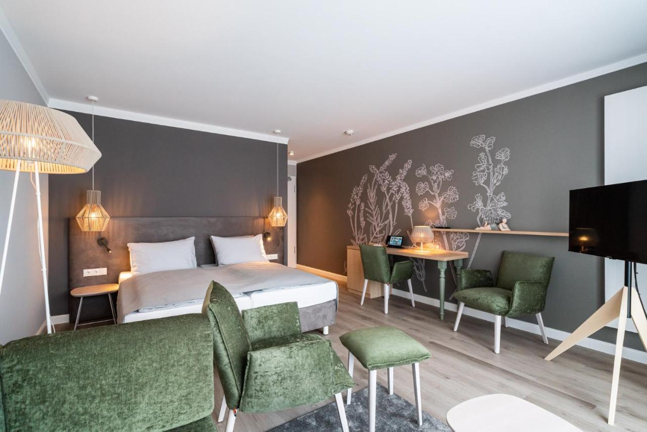Landhotel Rittmeister & Kraeuter-Spa Adults Only Rostock Dış mekan fotoğraf